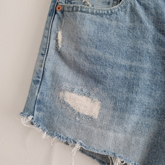 Levi's 511 Light Wash Distressed Denim Cut-Off Jean Shorts - Picture 5 of 11